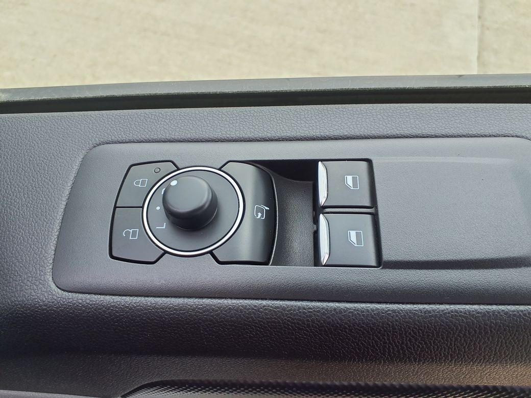 2024 Ford Transit Custom