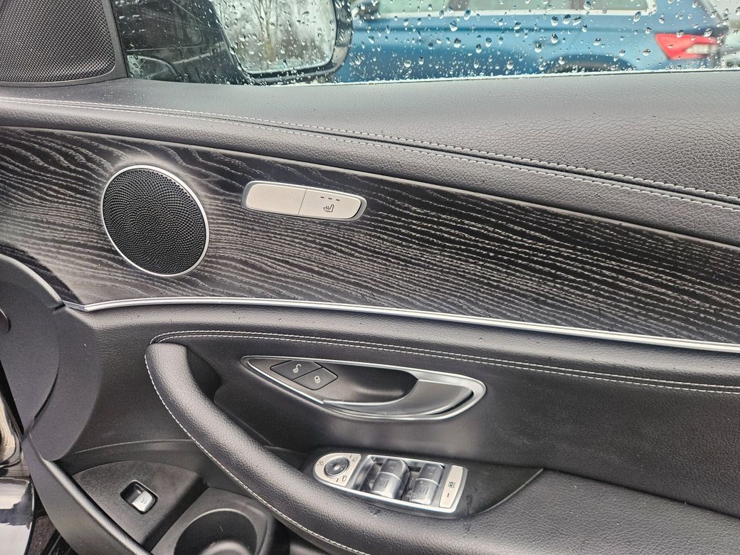 2021 Mercedes-Benz E 300