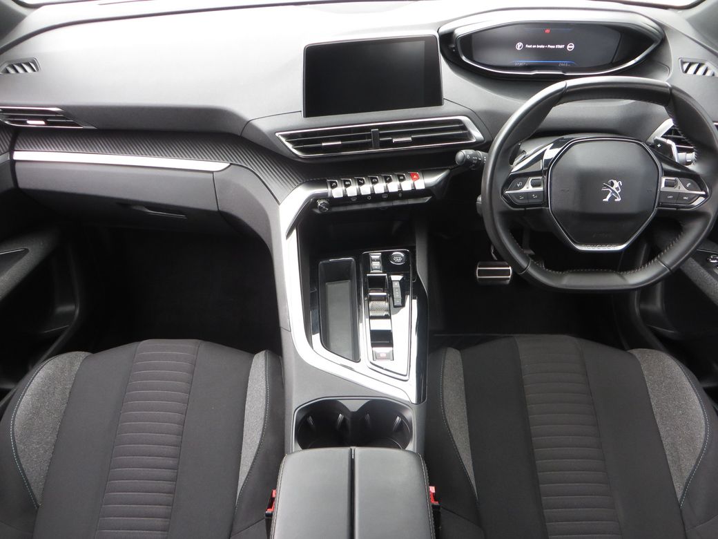 2023 Peugeot 5008