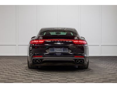2018 Porsche Panamera