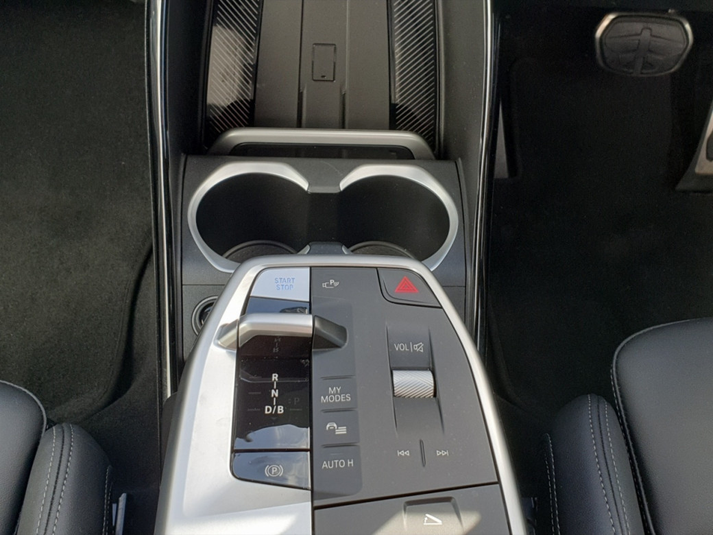 2025 BMW iX1