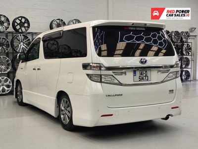 2014 Toyota Vellfire