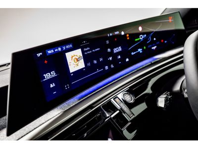 2025 Peugeot 5008