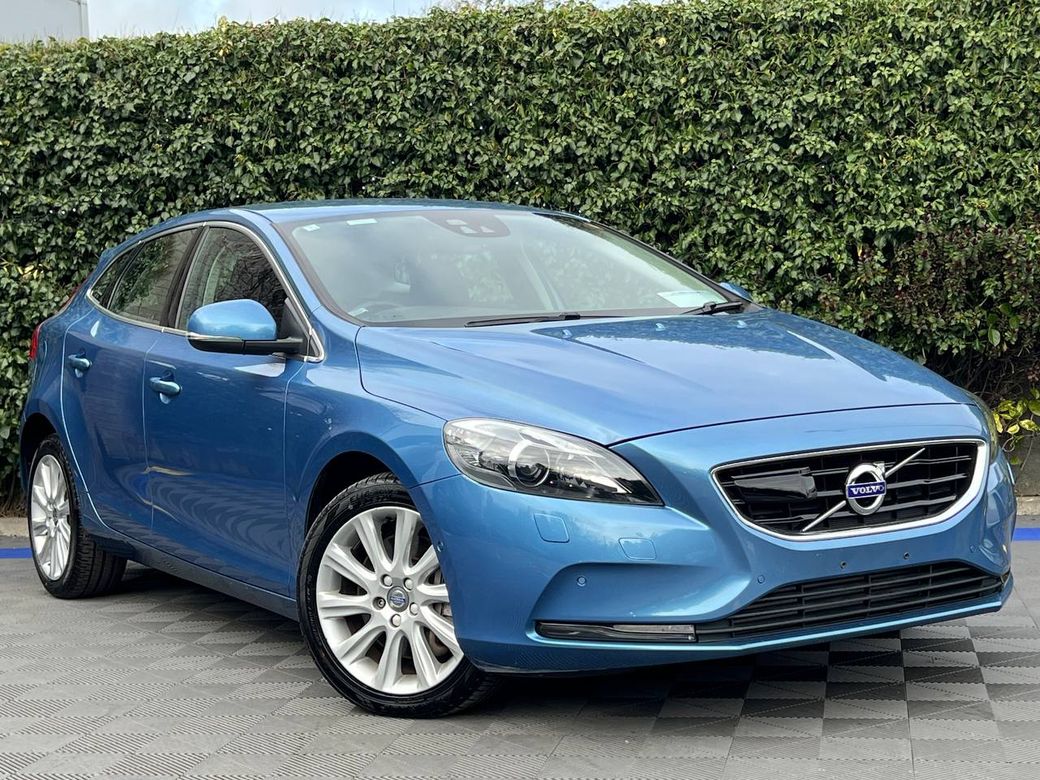 2016 Volvo V40