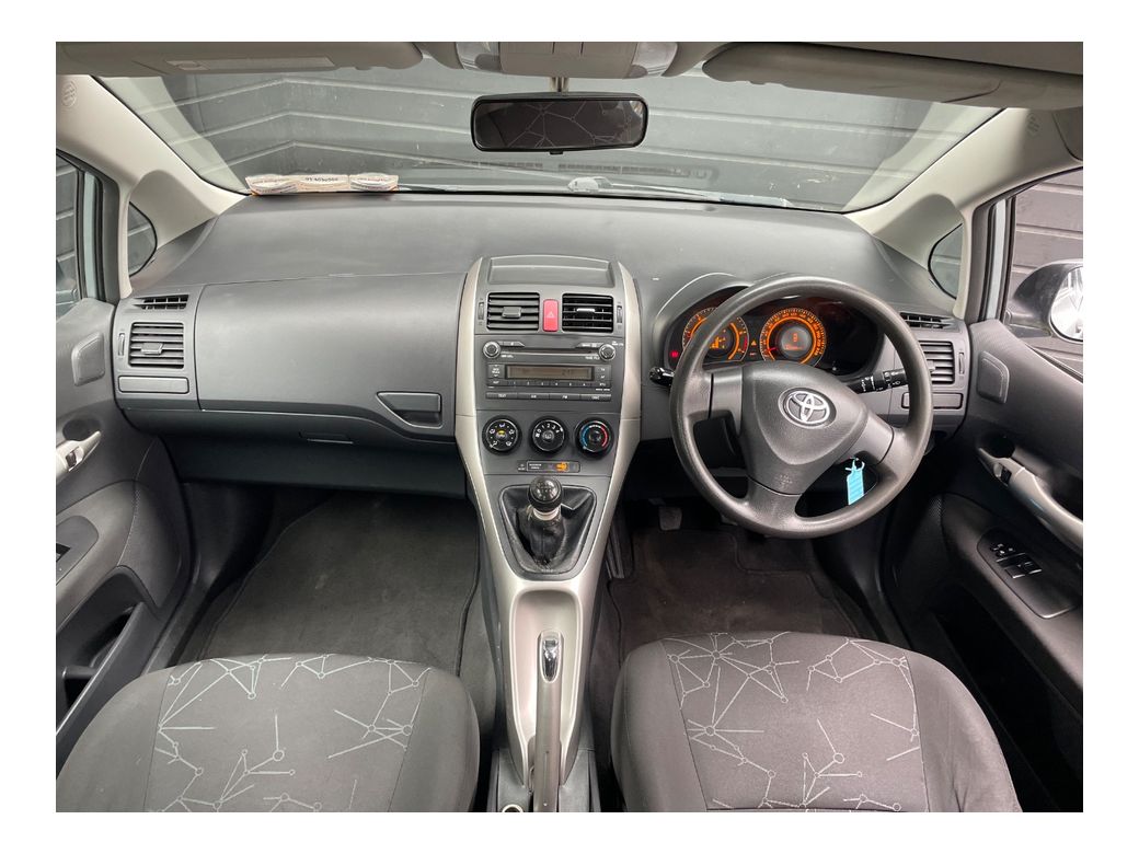 2010 Toyota Auris