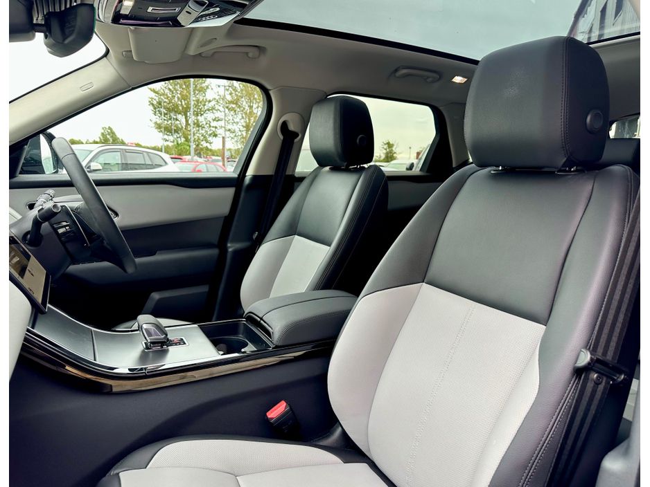 2025 Land Rover Range Rover Velar