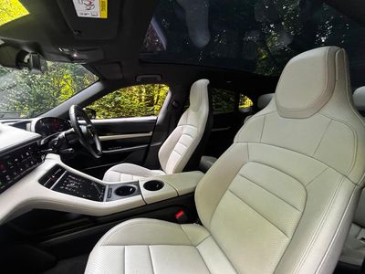 2023 Porsche Taycan