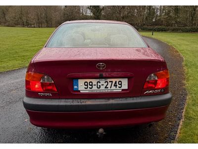 1999 Toyota Avensis