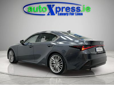 2021 Lexus IS 300h