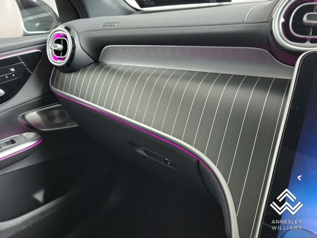 2025 Mercedes-Benz GLC Class