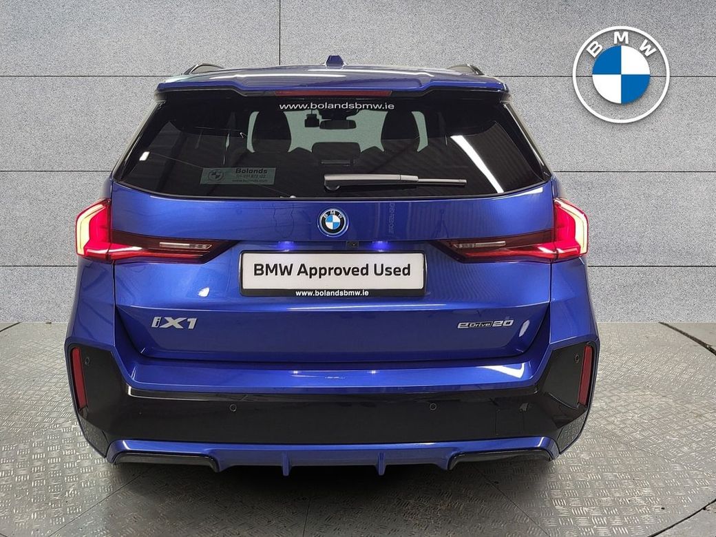 2025 BMW iX1