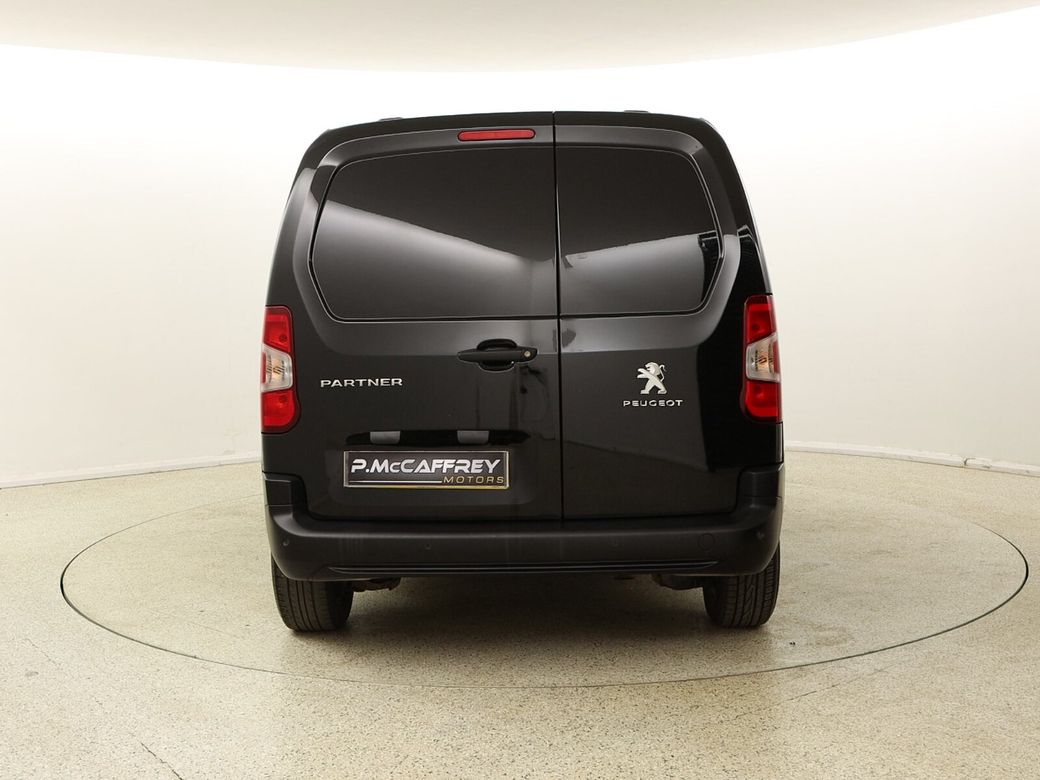2021 Peugeot Partner