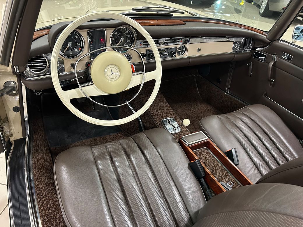 1971 Mercedes-Benz SL Class