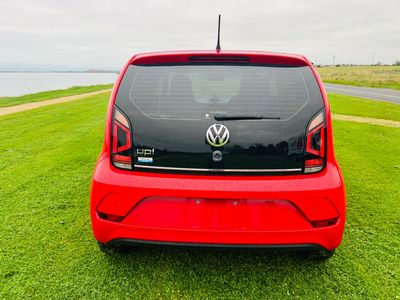 2017 Volkswagen up!