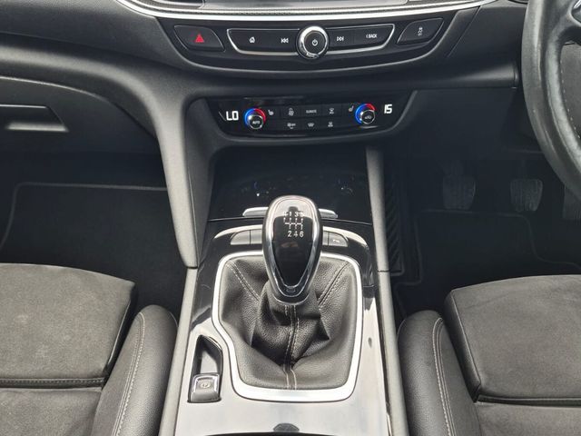 2022 Opel Insignia