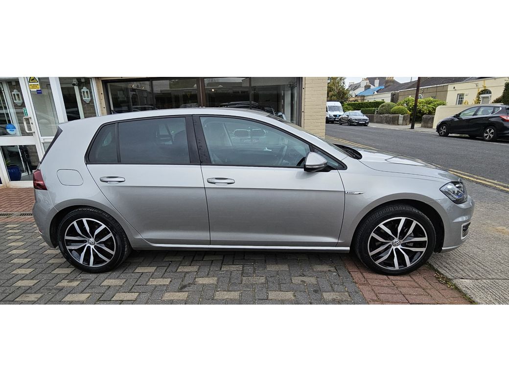 2020 Volkswagen E-Golf