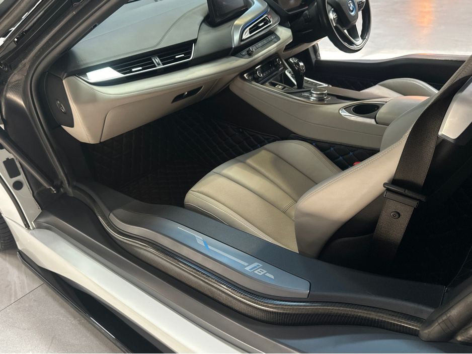 2018 BMW i8