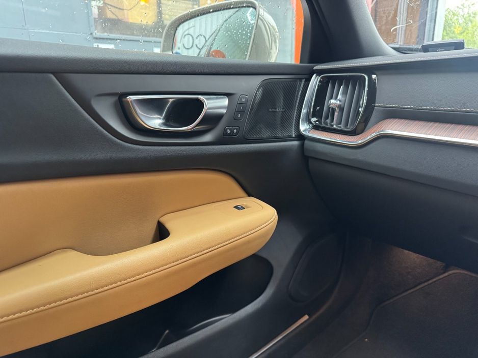 2021 Volvo V60