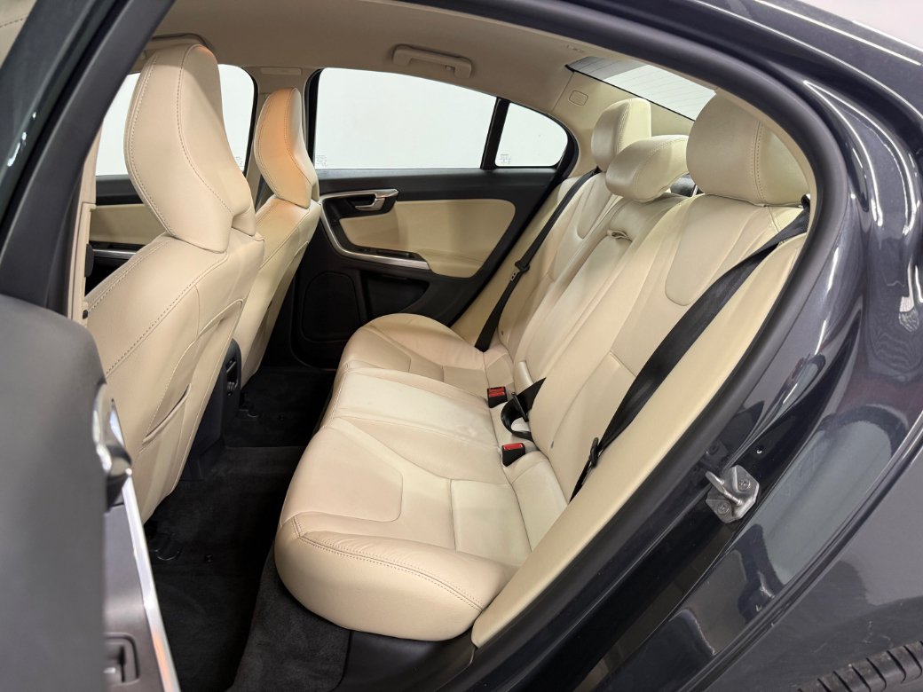 2015 Volvo S60