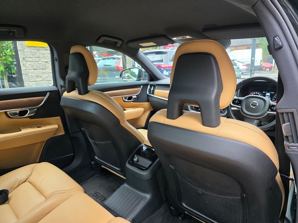2019 Volvo S90