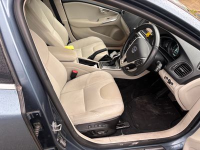 2014 Volvo V40
