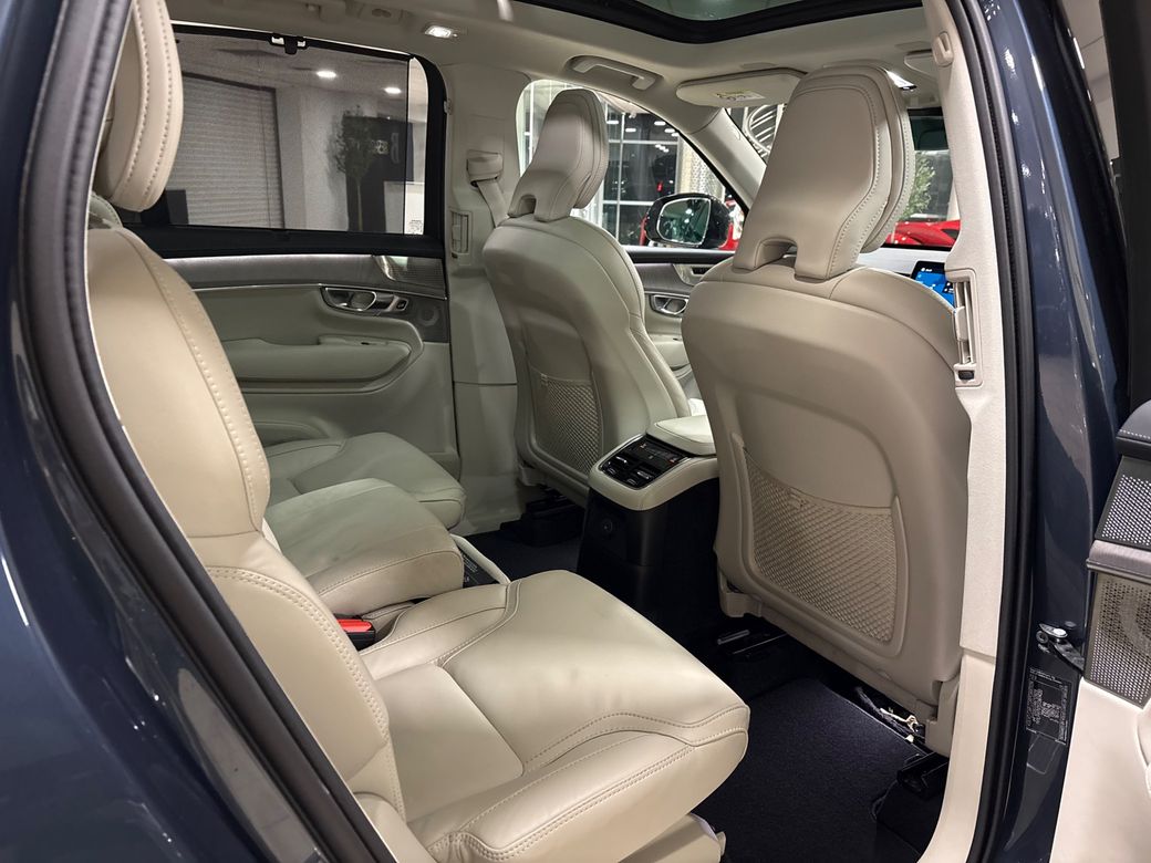 2025 Volvo XC90