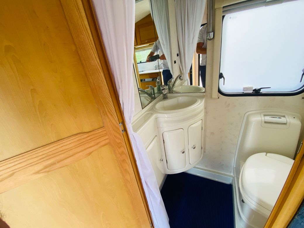2006 ELDDIS SUNSEEKER 400RS R.H.D 