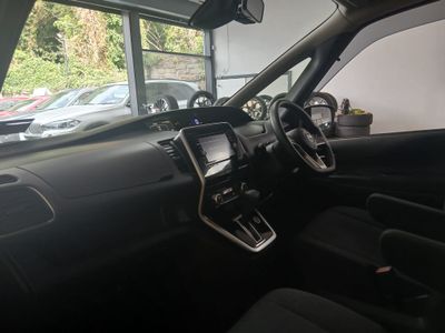 2018 Nissan Serena