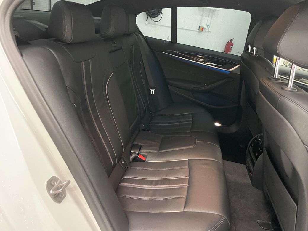 2021 BMW 5 Series
