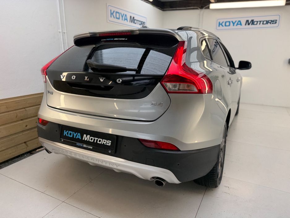 2016 Volvo V40 Cross Country