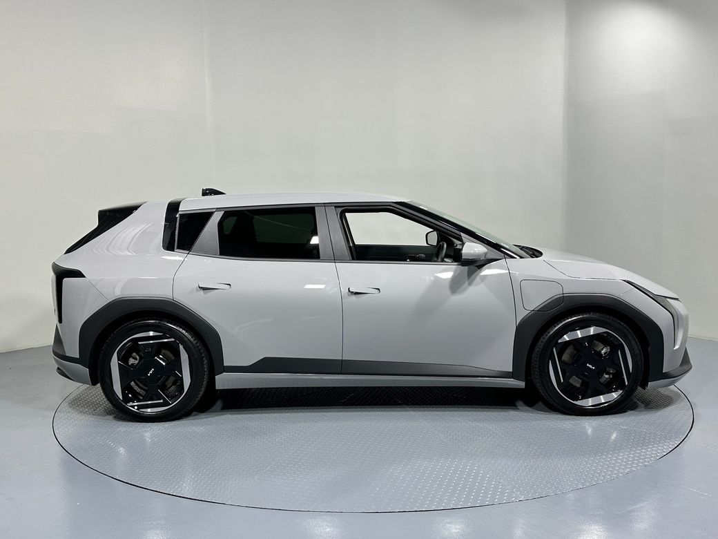 2025 Kia EV4