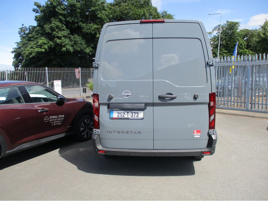 2025 Nissan Interstar