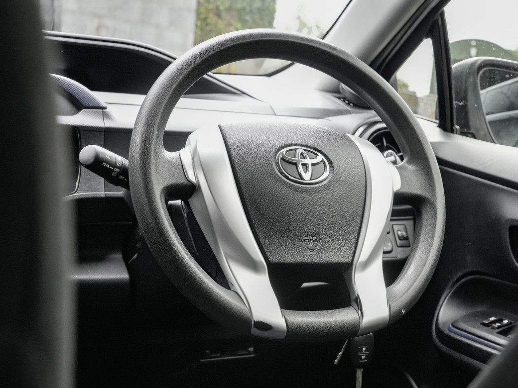 2016 Toyota Aqua
