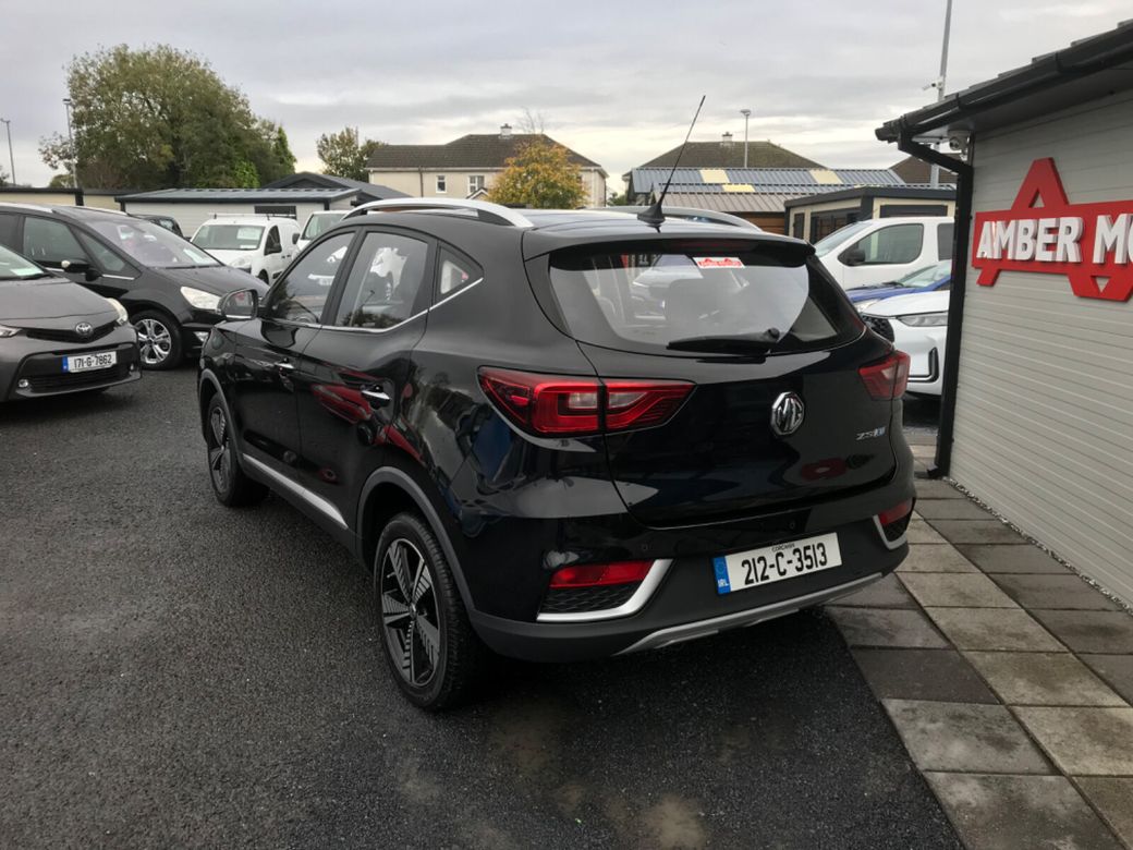 2021 MG ZS