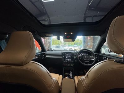 2022 Volvo XC40