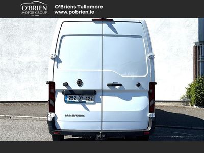 2025 Renault Master