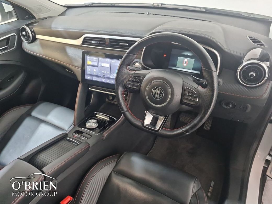 2022 MG ZS