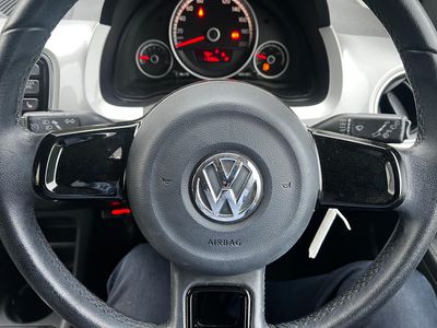 2015 Volkswagen up!