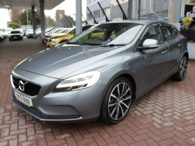 2018 Volvo V40
