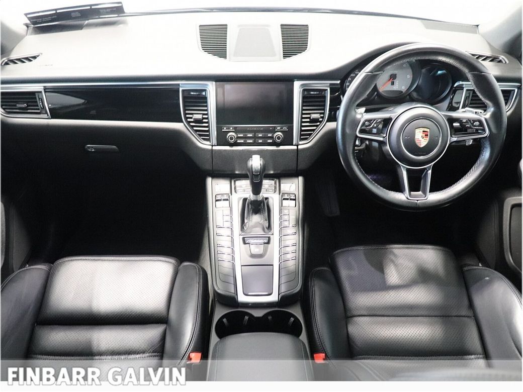 2017 Porsche Macan