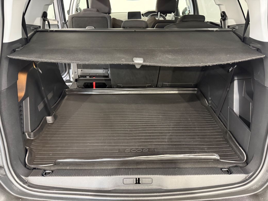 2019 Peugeot 5008