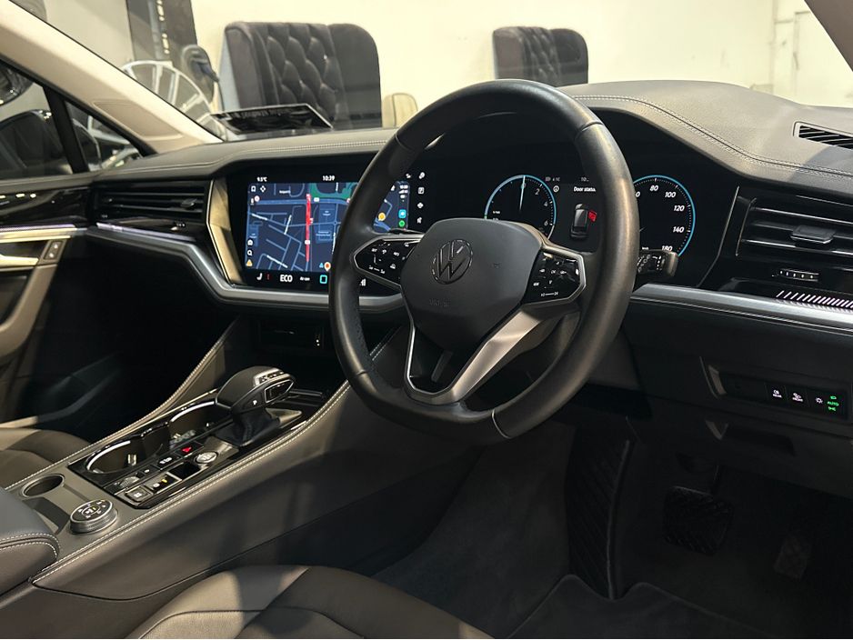 2024 Volkswagen Touareg