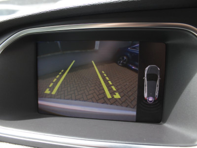 2020 Volvo V40