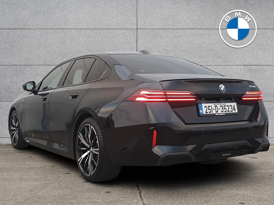 2025 BMW 530