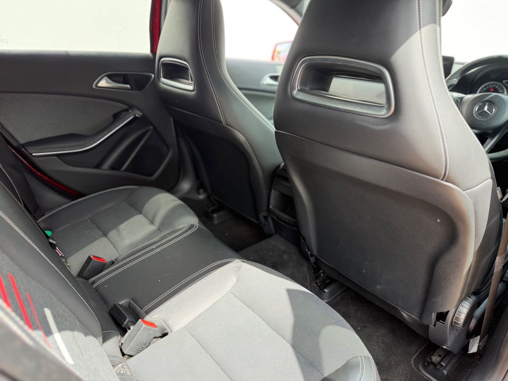 2017 Mercedes-Benz A 180