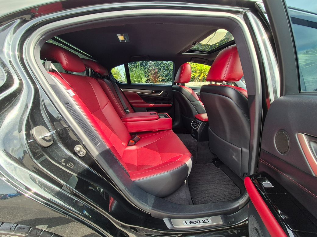 2018 Lexus GS 300H