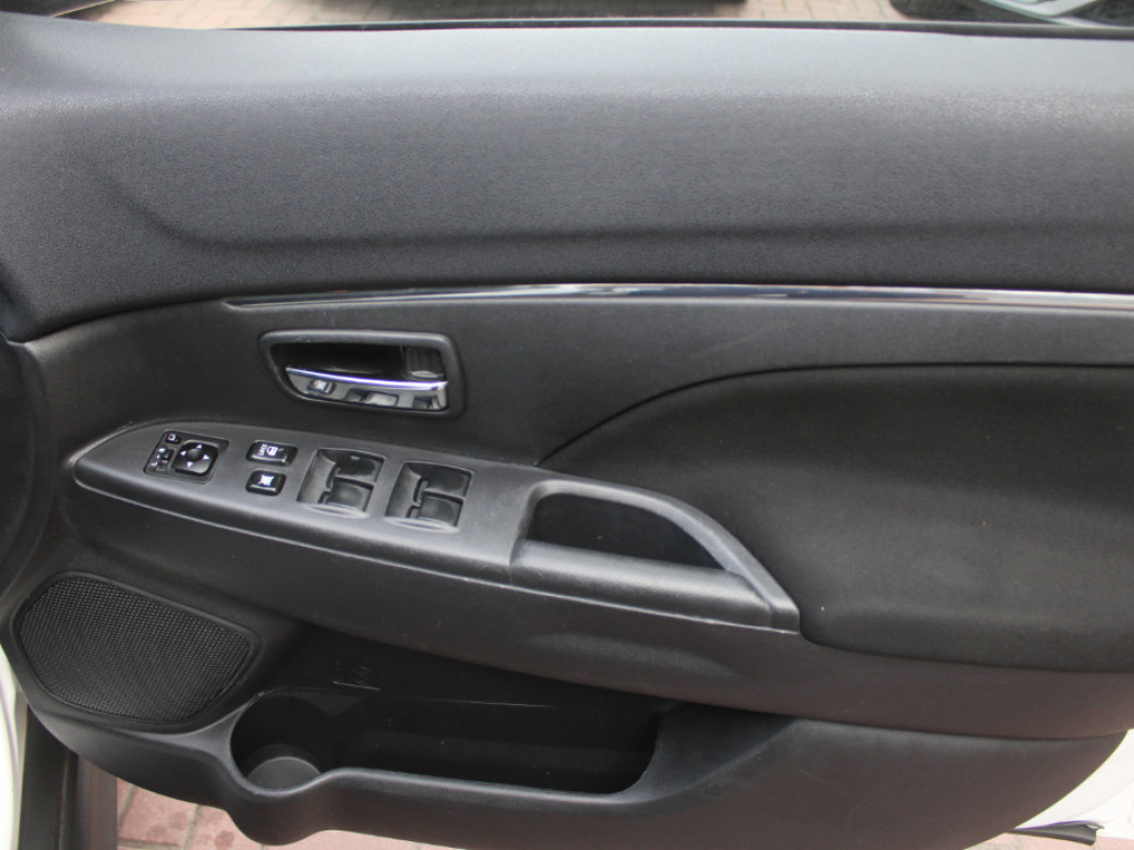 2015 Mitsubishi ASX