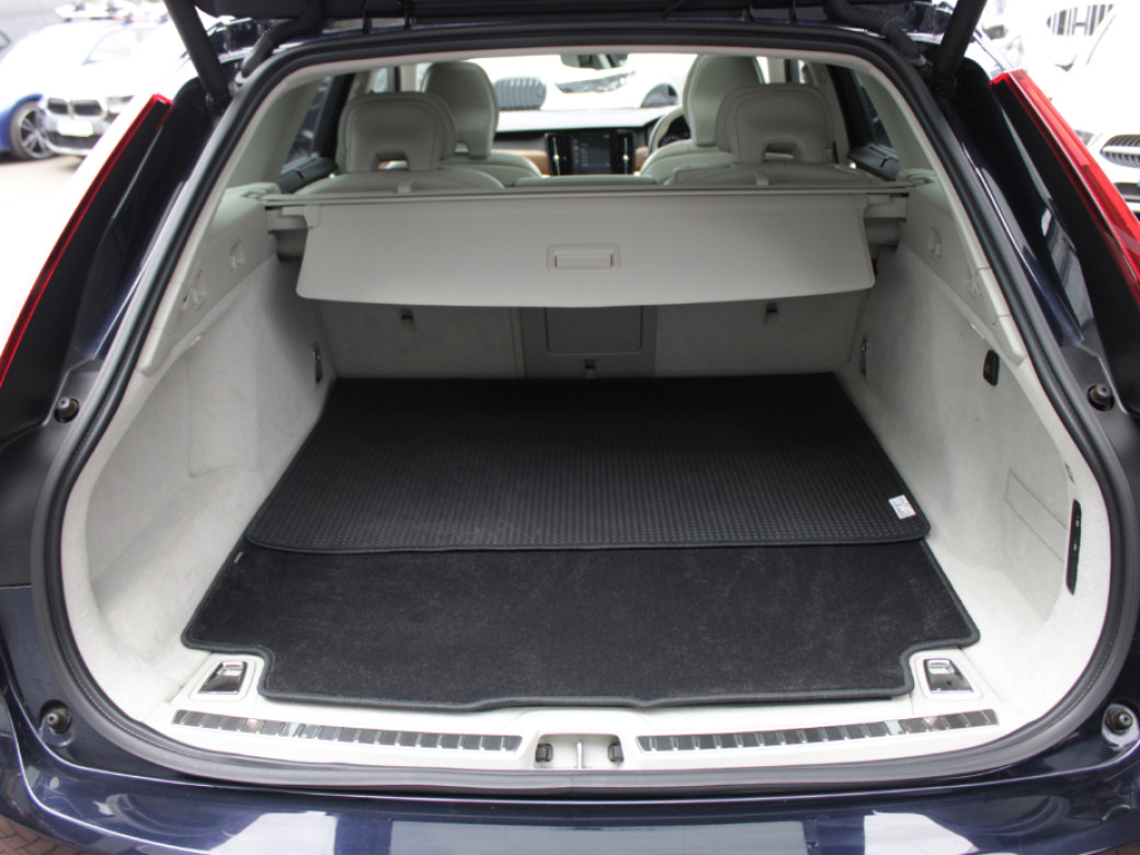 2019 Volvo V90