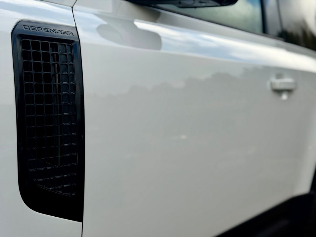 2023 Land Rover Defender