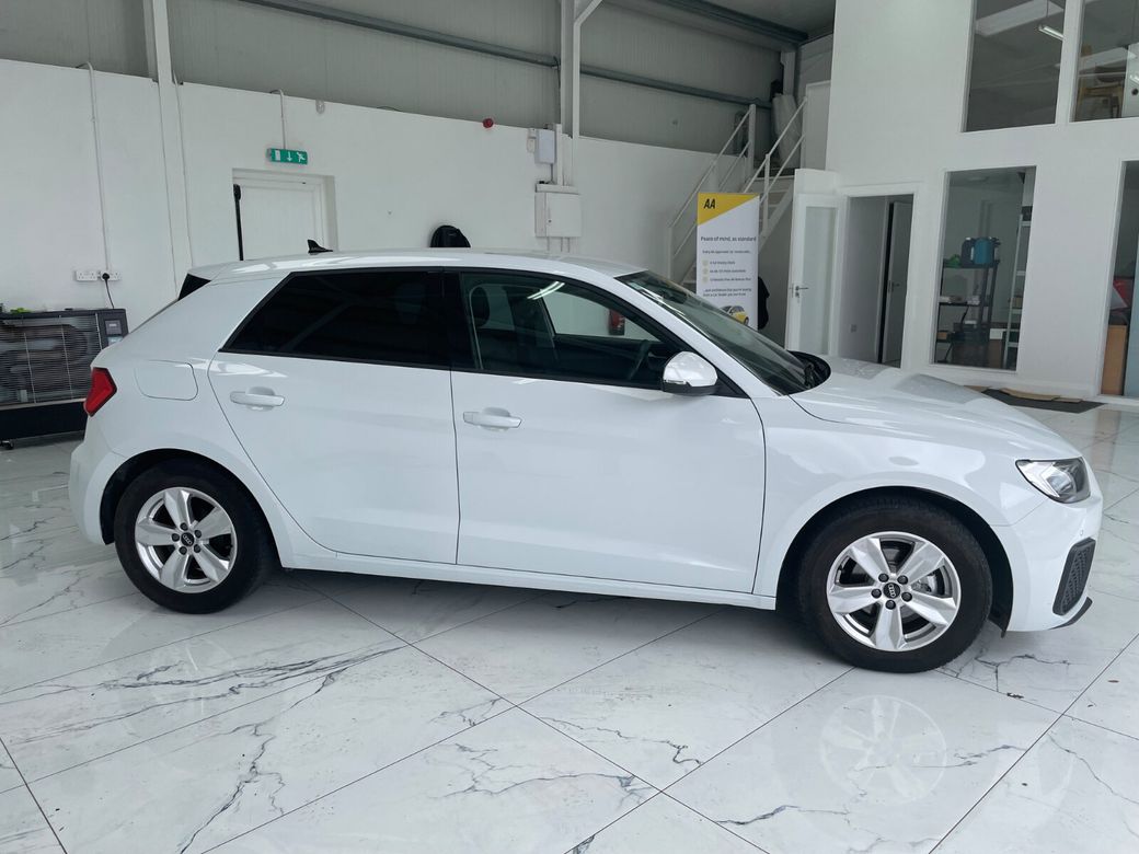2022 Audi A1